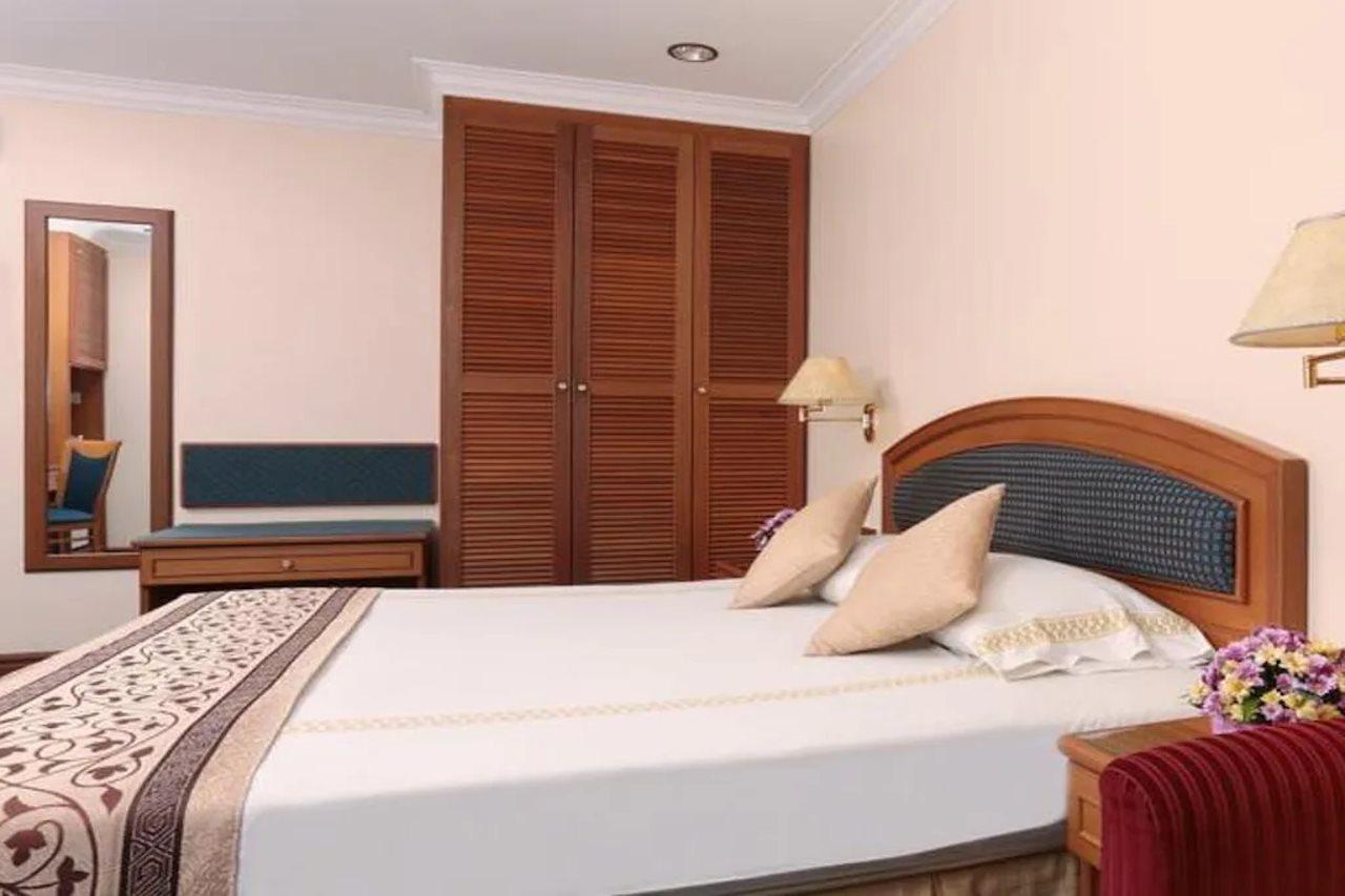 Hotel Santosa Маланг Экстерьер фото